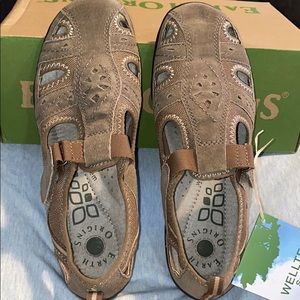 🌟💥NWT Earth Origins Taye sandals Sz. 8.5